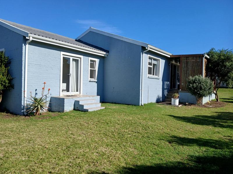 2 Bedroom Property for Sale in Stilbaai Wes Western Cape
